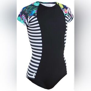 🏄🏻‍♀️ Olaian Kids Black and White Striped Swim One Piece 8/9 Years